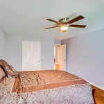 Louisville Retreat With Deck About 11 Mi To Downtown!