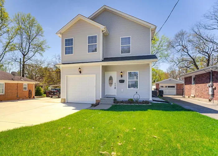 Louisville Retreat With Deck About 11 Mi To Downtown!